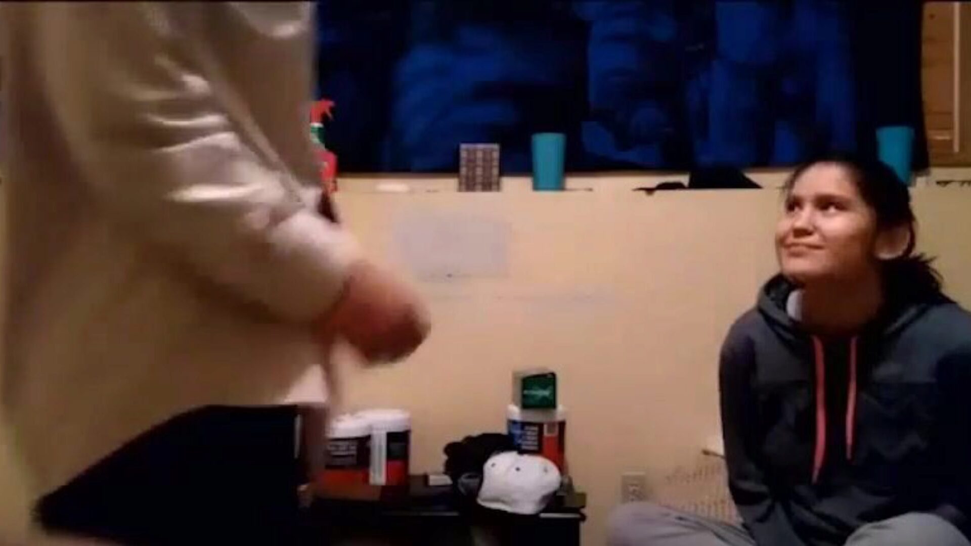 desi stepbro et belle-soeur frappant et hardsex dans la chambre